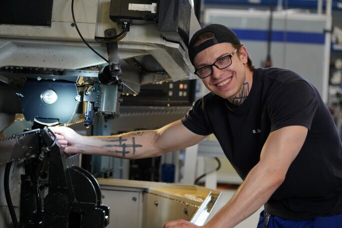 Fertigungsmitarbeiter mit CNC-Kenntnissen (m/w/d), 1. Bild